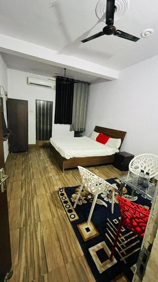 Hotel Pacific Grey By Wb Inn Lucknow Eksteriør billede
